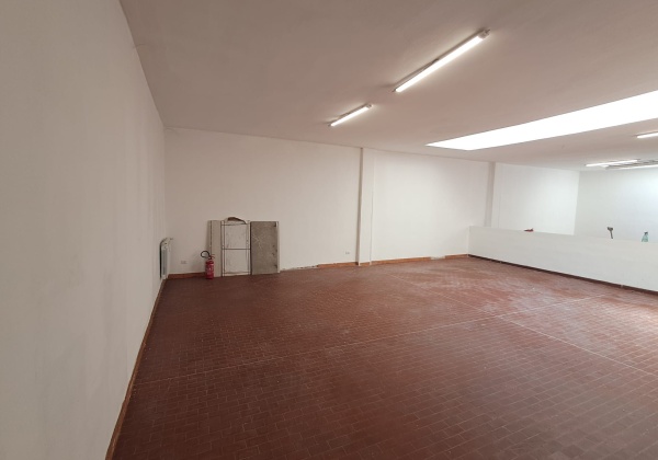 Milano (MI), Via GIAMBELLINO, 0 , 1 Stanza Stanze,1 BagnoBathrooms,Laboratorio,Vendita,Via GIAMBELLINO,0,1157